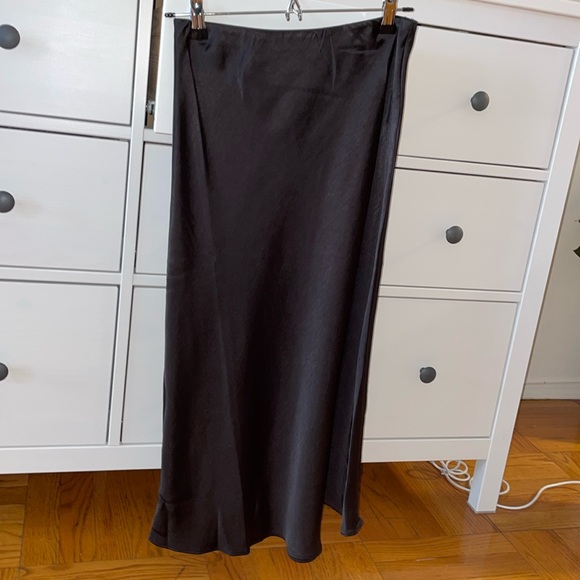 NWT Lucy Paris Slip Skirt in Black - Picture 2 of 6